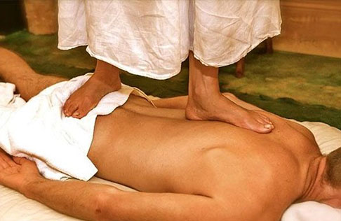 Back Walking Barefoot Massage richmond hill